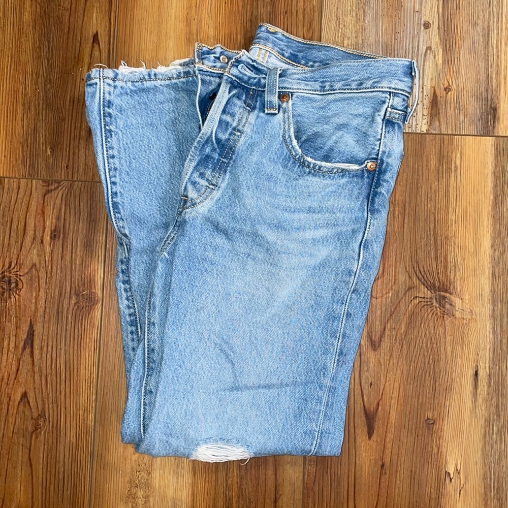 Levi’s 501 Button-fly High Waisted straight leg Jeans